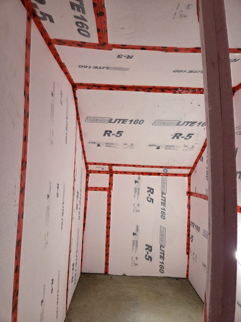 Sas de décontamination étanche construit sur mesure pour un retrait d'amiante